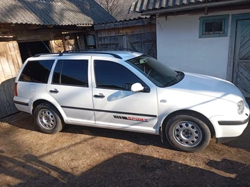 Авто Volkswagen Golf 1999 № 8616853