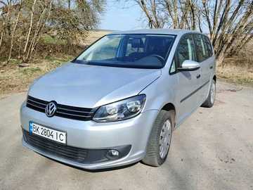 Авто Volkswagen Touran 2014 № 8617229