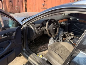 Авто Audi A6 2001 № 8617239