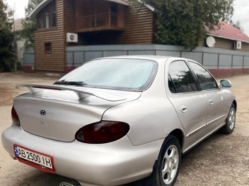 Авто Hyundai Elantra 2000 № 8617258