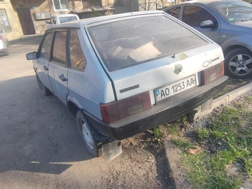 Авто ВАЗ 2109 1995 № 8617308