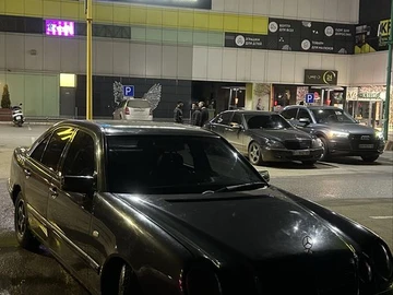 Авто Mercedes E Серия 1995 № 8617622
