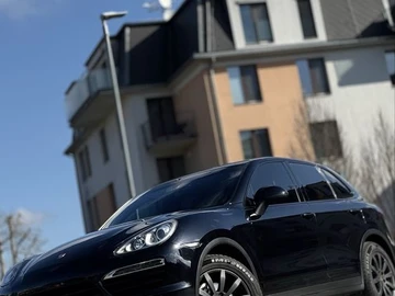 Авто Porsche Cayenne 2010 № 8617744