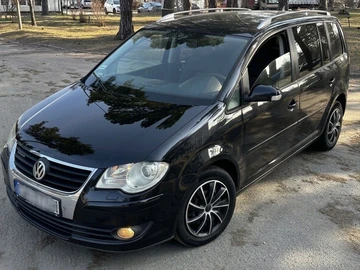 Авто Volkswagen Touran 2009 № 8617755