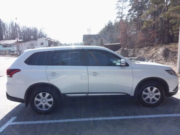 Авто Mitsubishi Outlander 2021 № 8618149