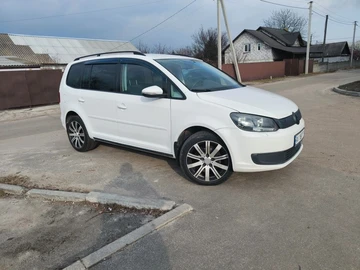 Авто Volkswagen Touran 2010 № 8618165