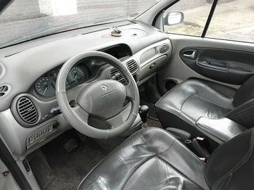 Авто Renault 4 2005 № 8618720