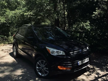 Авто Ford Escape 2015 № 8618895