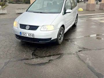 Авто Volkswagen Touran 2006 № 8618940