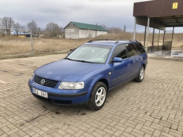 Авто Volkswagen Passat Variant 1999 № 8618975