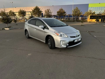 Авто Toyota Prius 2015 № 8619288