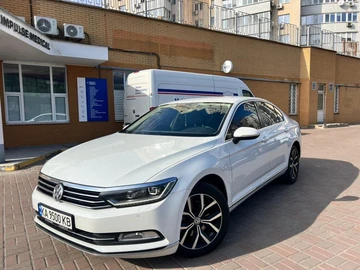 Авто Volkswagen Passat Sedan 2018 № 8619315