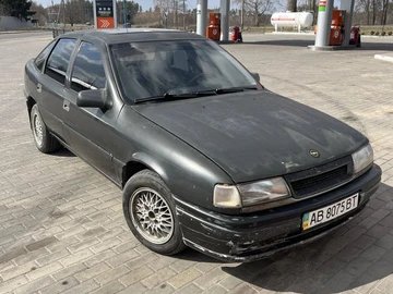 Авто Opel Vectra 1993 № 8619636