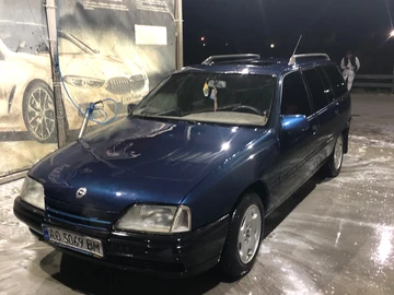 Авто Opel Omega 1990 № 8619714