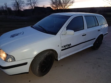 Авто Skoda Octavia 1999 № 8620069