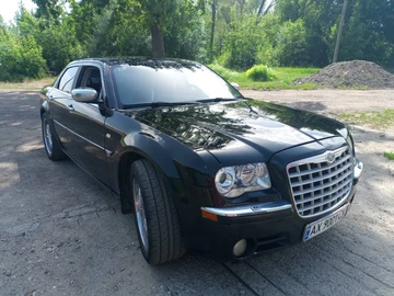 Авто Chrysler 300C 2005 № 8620390