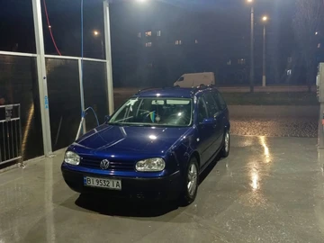 Авто Volkswagen Golf 2002 № 8620392