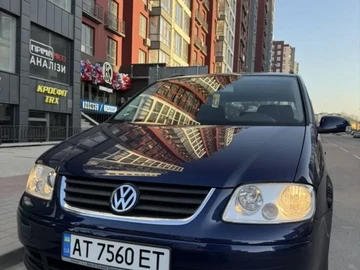 Авто Volkswagen Touran 2006 № 8620410