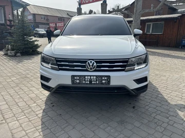Авто Volkswagen Tiguan 2021 № 8620412
