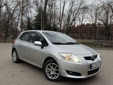 Авто Toyota Auris 2008 № 8620531