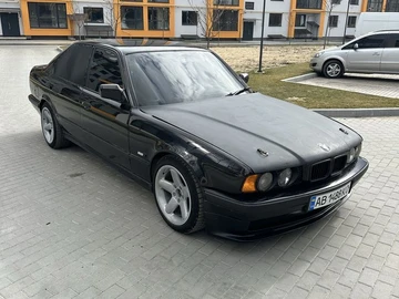 Авто BMW 5 Серия 2002 № 8621013