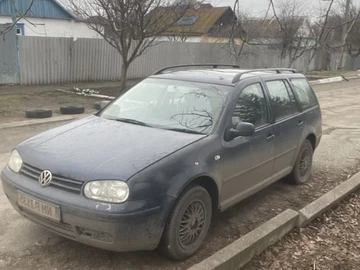 Авто Volkswagen Golf 2002 № 8621196