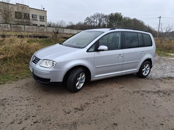 Авто Volkswagen Touran 2006 № 8621280