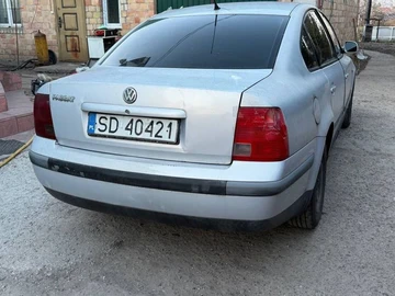 Авто Volkswagen Passat Sedan 1998 № 8621494