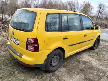 Авто Volkswagen Touran 2009 № 8621929
