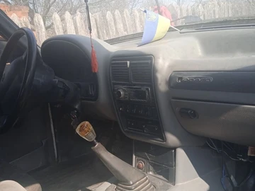 Авто ГАЗ 3110 2005 № 8621947