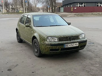 Авто Volkswagen Golf 2003 № 8622039