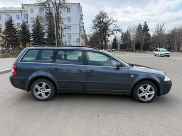 Авто Volkswagen Passat Variant 2004 № 8622258