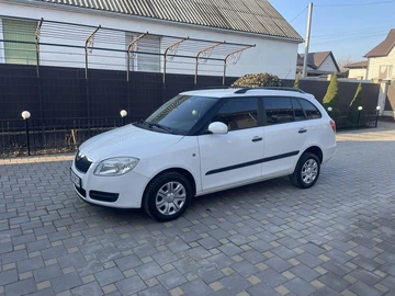 Авто Skoda Fabia 2009 № 8622273