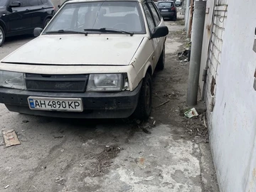 Авто ВАЗ 2109 1989 № 8622305