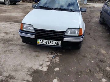 Авто Opel Kadett 1988 № 8622766