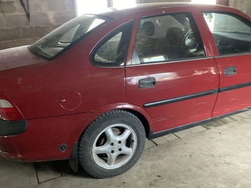 Авто Opel Vectra 1996 № 8622877