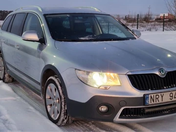 Авто Skoda Superb 2012 № 8623482