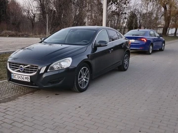 Авто Volvo S60 2013 № 8623485