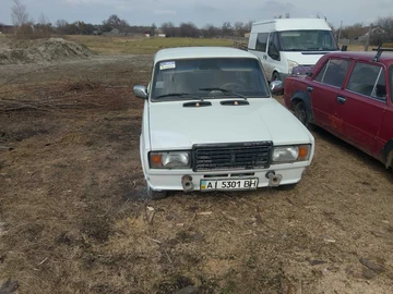 Авто ВАЗ 2107 1997 № 8623512