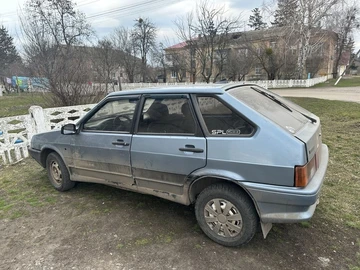 Авто ВАЗ 2109 1992 № 8623714