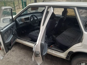 Авто ВАЗ 2109 1995 № 8623719