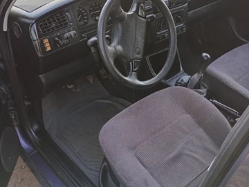 Авто Volkswagen Golf 1994 № 8623874