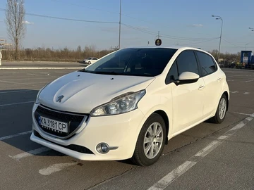 Авто Peugeot 208 2013 № 8623905
