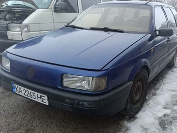 Авто Volkswagen Passat Variant 1991 № 8624345