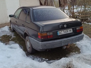 Авто Volkswagen Passat Sedan 1993 № 8624399