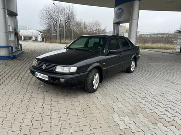 Авто Volkswagen Passat Sedan 1994 № 8624491
