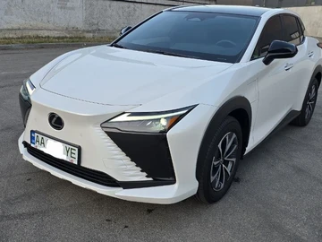 Авто Lexus Lbx 2023 № 8624512