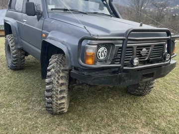 Авто Nissan Patrol 1992 № 8624626