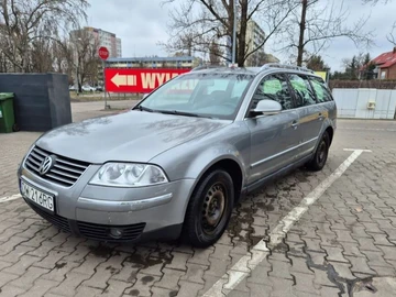 Авто Volkswagen Passat Variant 2004 № 8624737