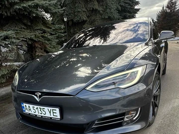 Авто Tesla Model S 2018 № 8624974